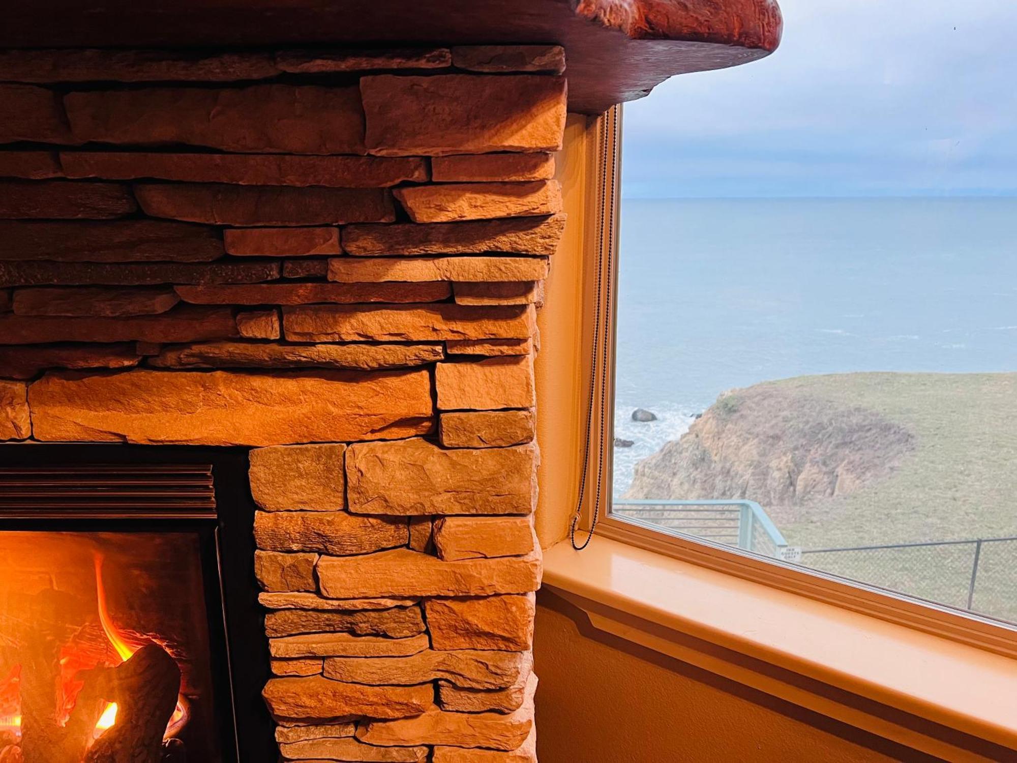 Inn Of The Lost Coast Shelter Cove Exteriör bild